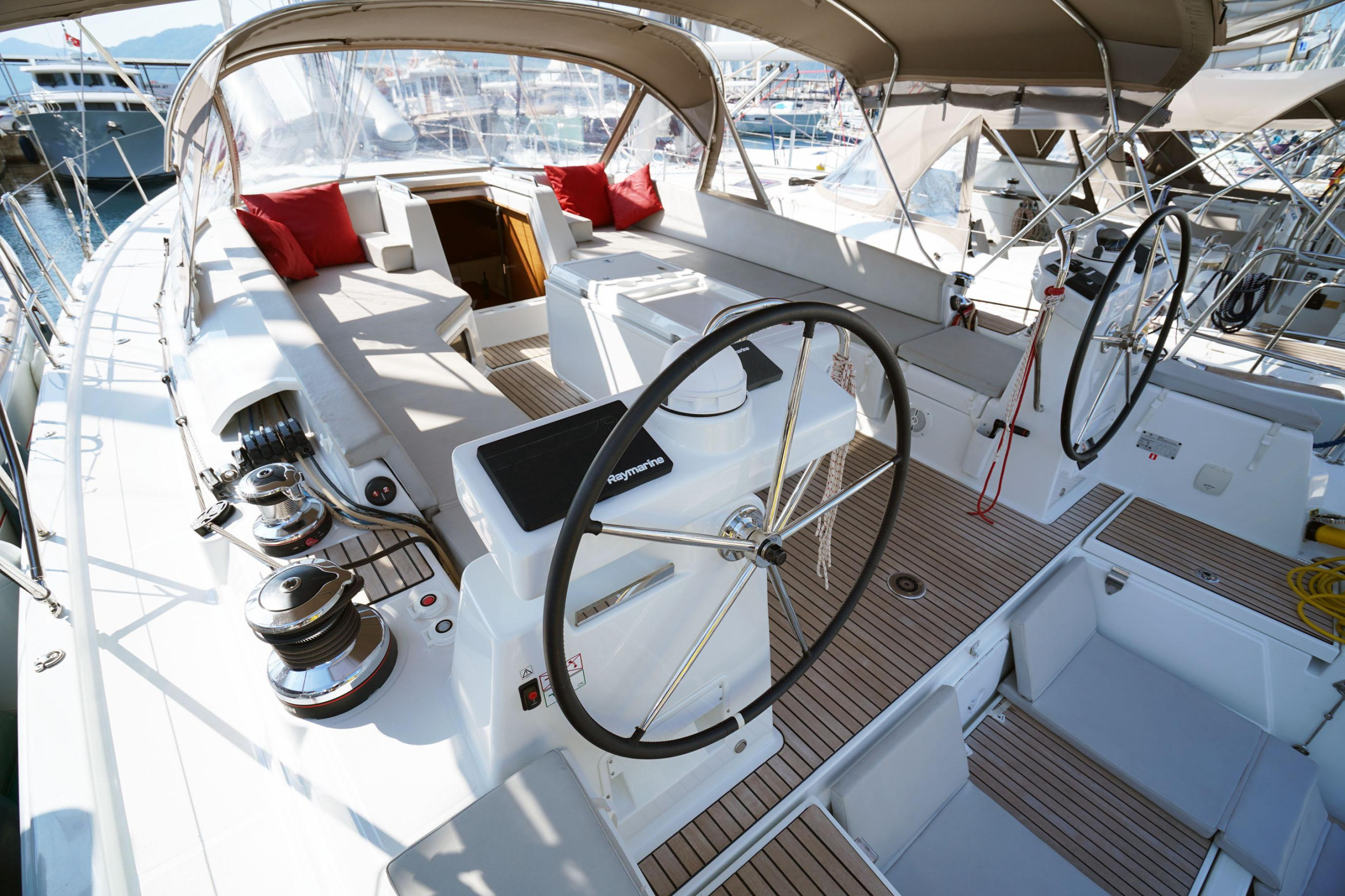 Photo #14 - Jeanneau 54 (Cappuccino Due) in Marmaris - 13592