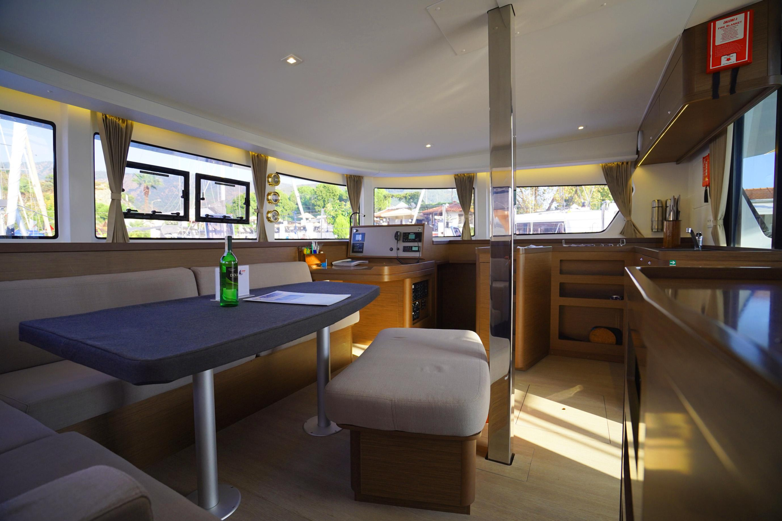 Photo #12 - Lagoon 42 (Little Dream) in Marmaris - 12943