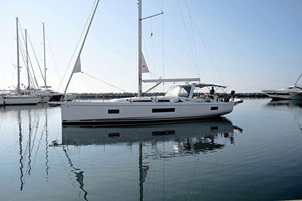 Photo #4 - Oceanis 51.1 (Psari) in Mykonos - 17557