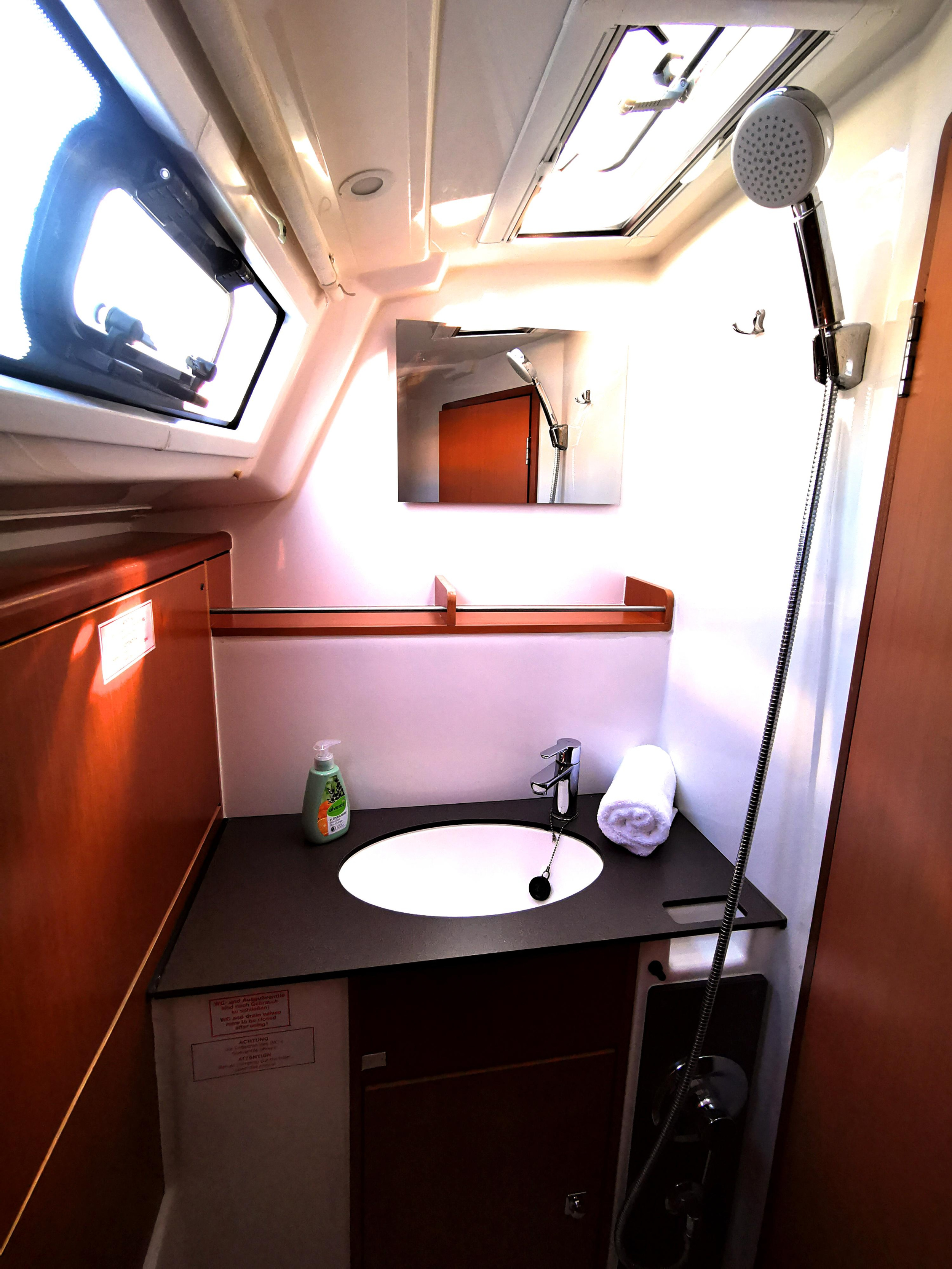Photo #6 - Bavaria Cruiser 37 (Maci) en Novi Vinodolski - 24945