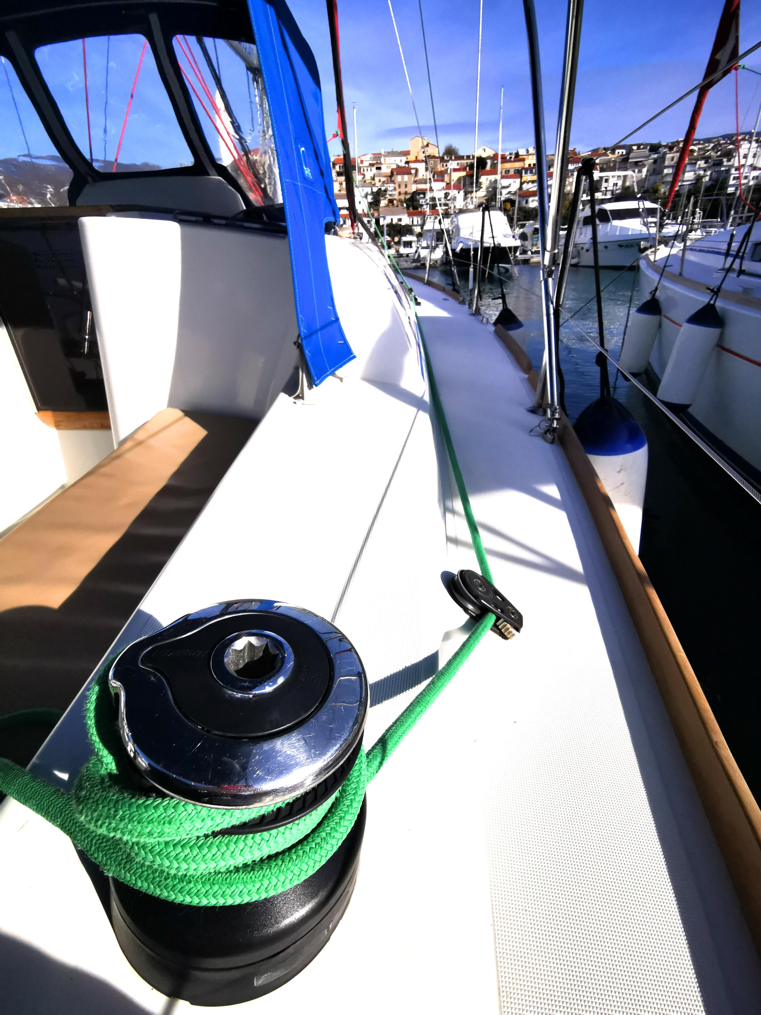Photo #7 - Sun Odyssey 33i (Paola) in Novi Vinodolski - 9323