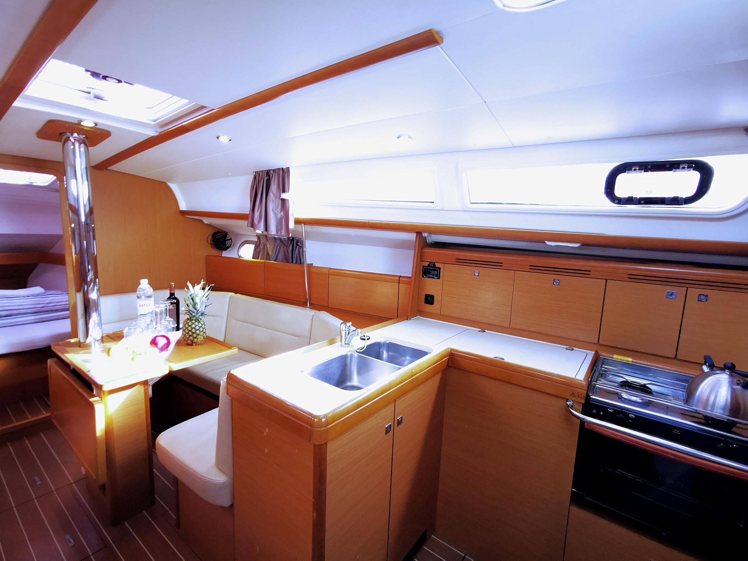 Photo #17 - Sun Odyssey 36i (Mia) en Novi Vinodolski - 9318