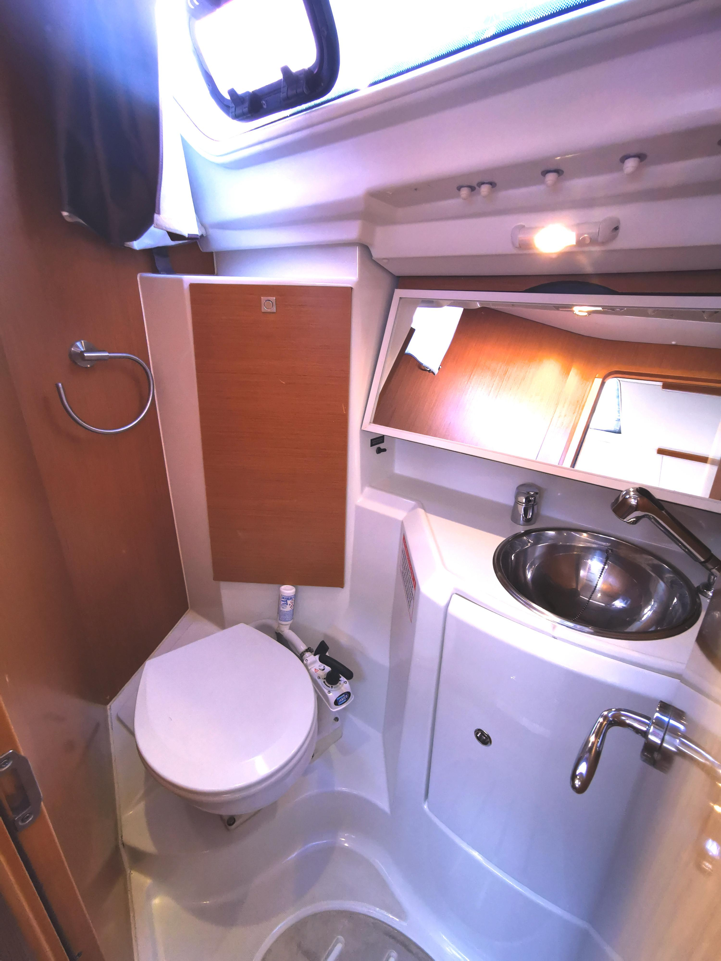 Photo #5 - Sun Odyssey 36i (Mia) en Novi Vinodolski - 9318