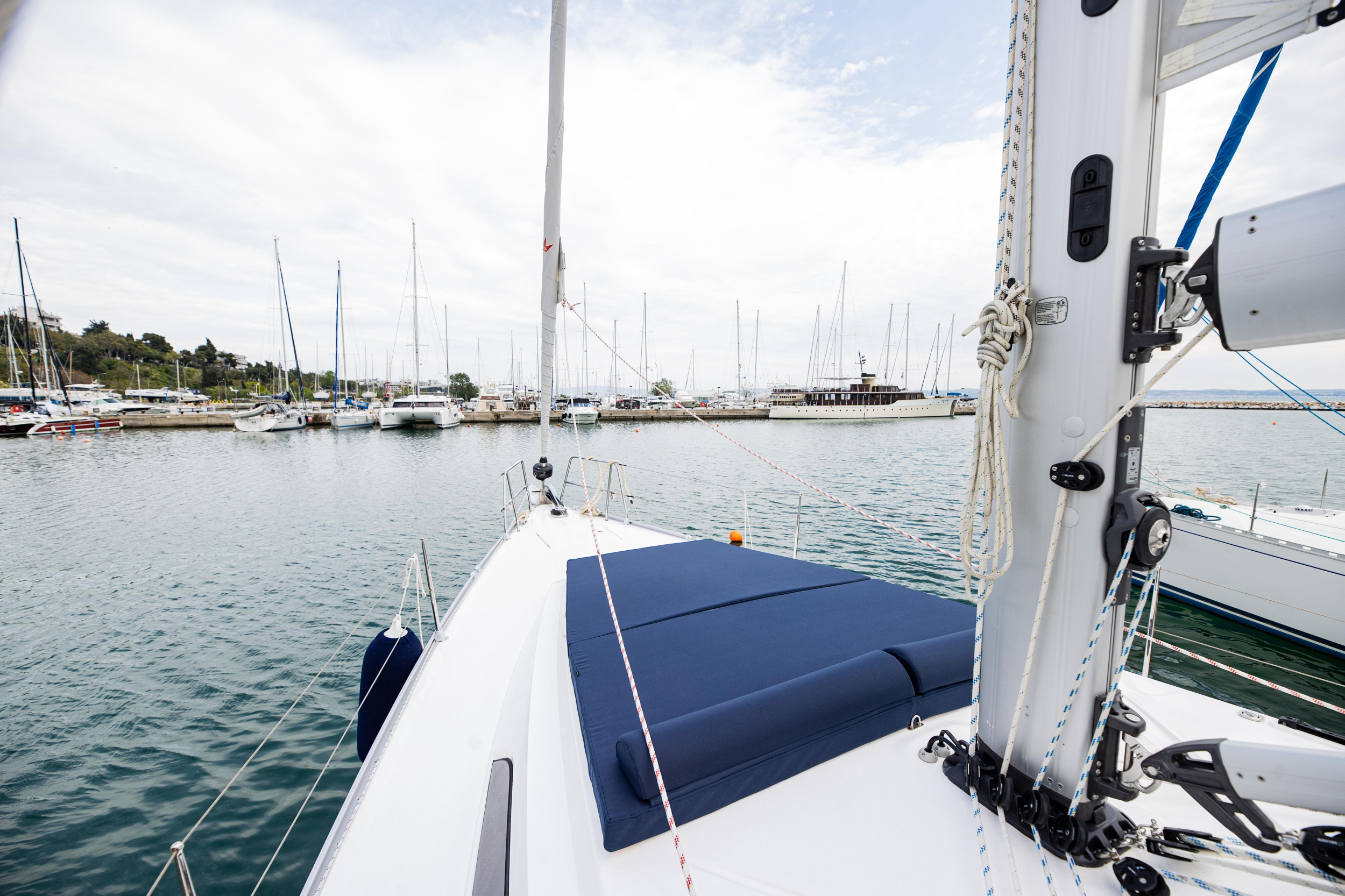 Photo #4 - Bavaria Cruiser 46 (Blue-D) in Volos - 12496