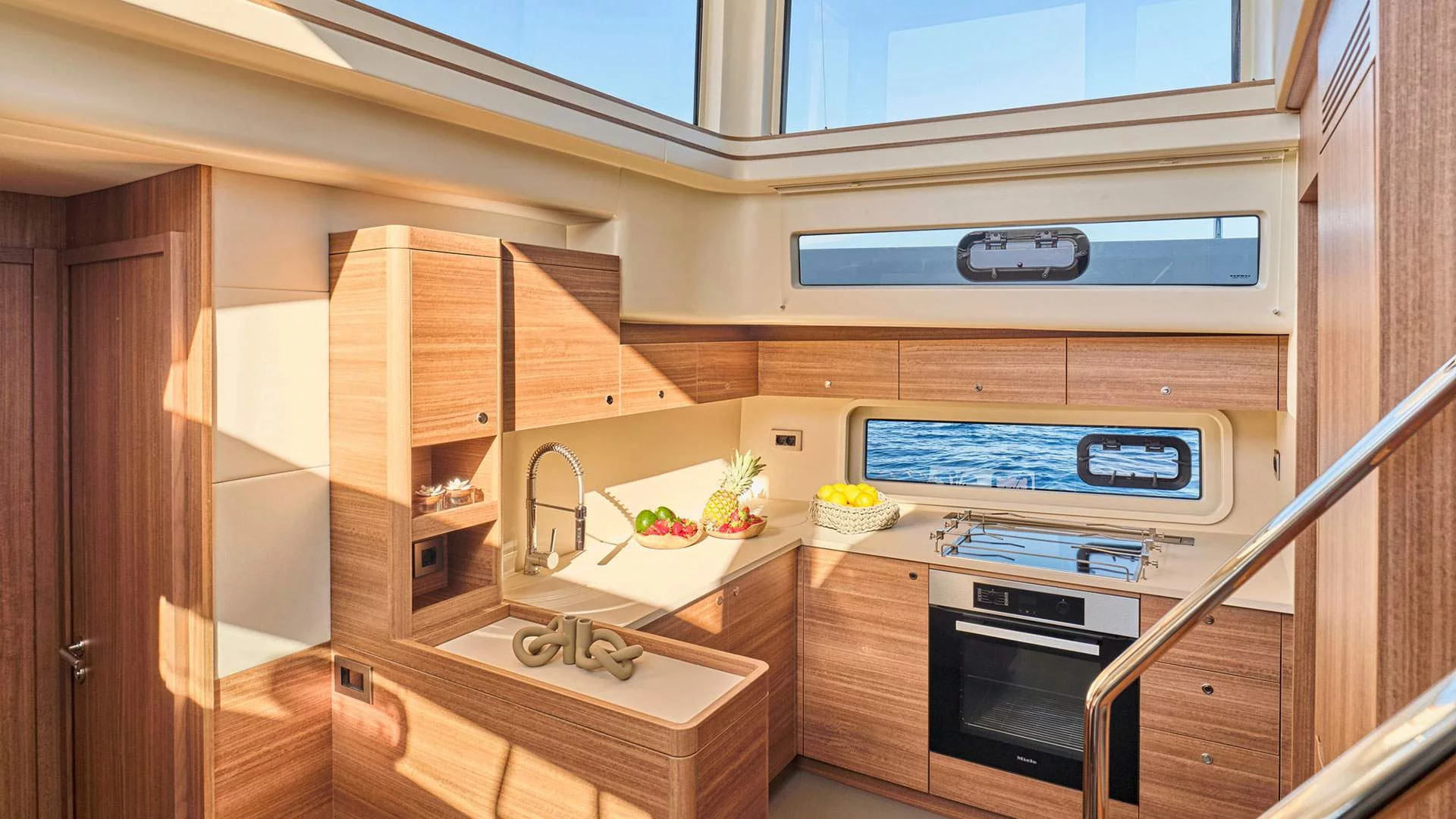 Omikron OT60 (O Yachts)  - 18