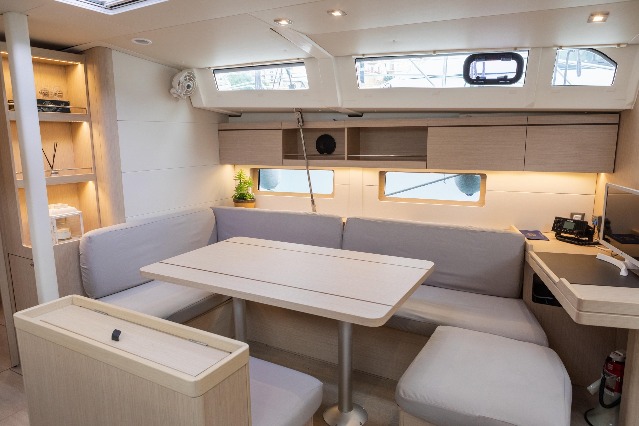 Photo #7 - Oceanis 46.1 (Giugioma) in Palermo - 11693
