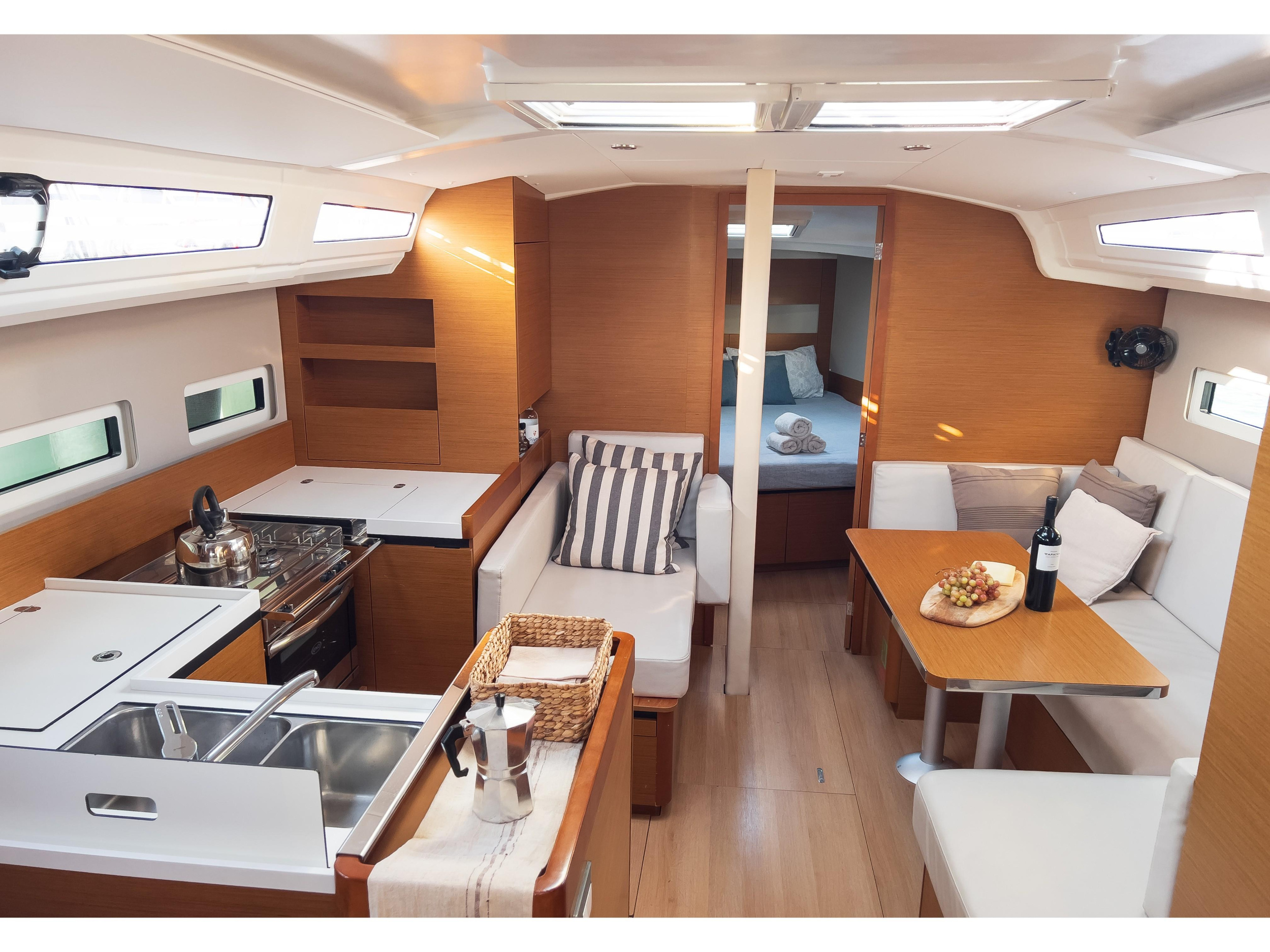 Photo #16 - Sun Odyssey 410 (Irene) in Athens - 20752