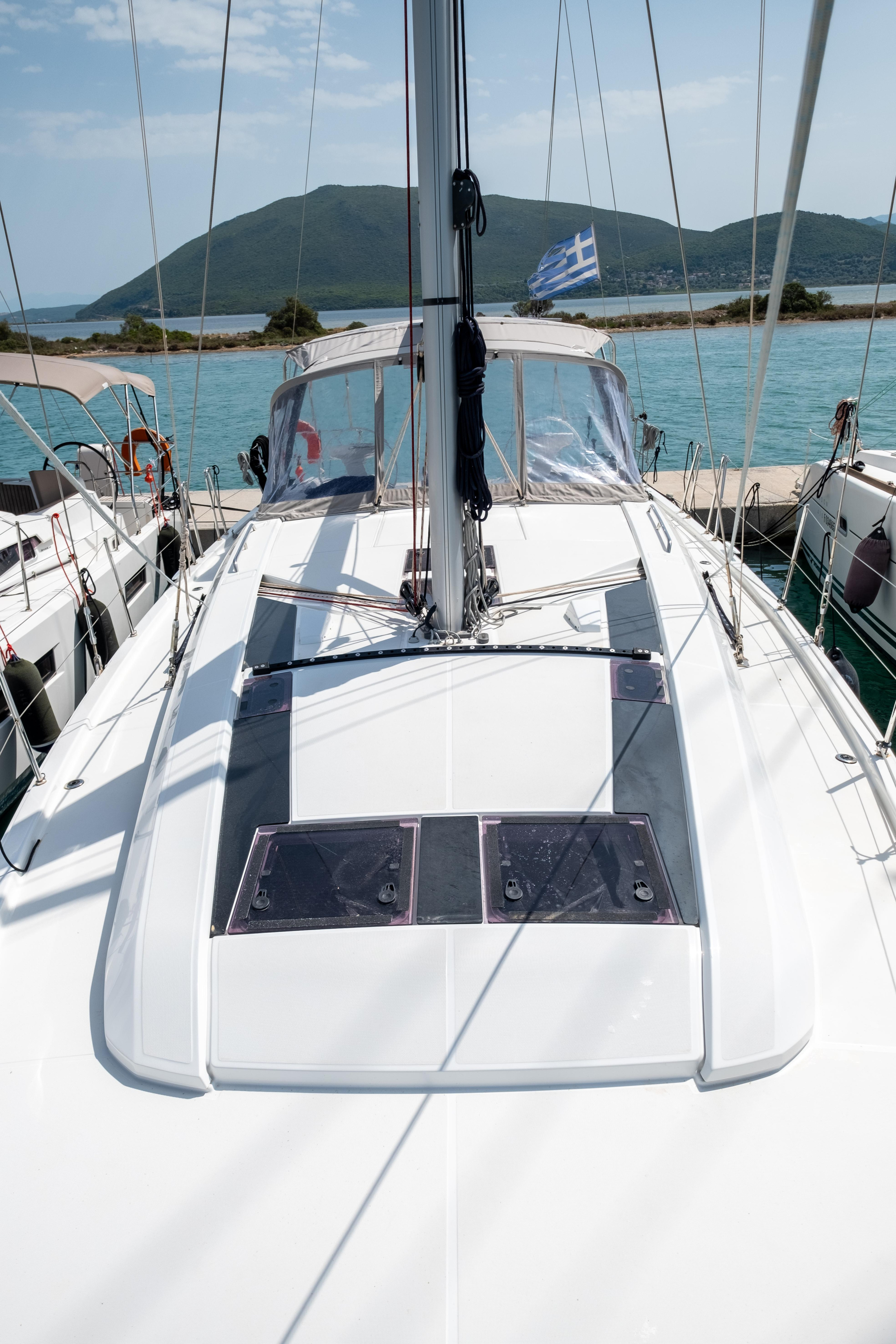 Photo #16 - Oceanis 46.1 (July) en Lefkada - 12443