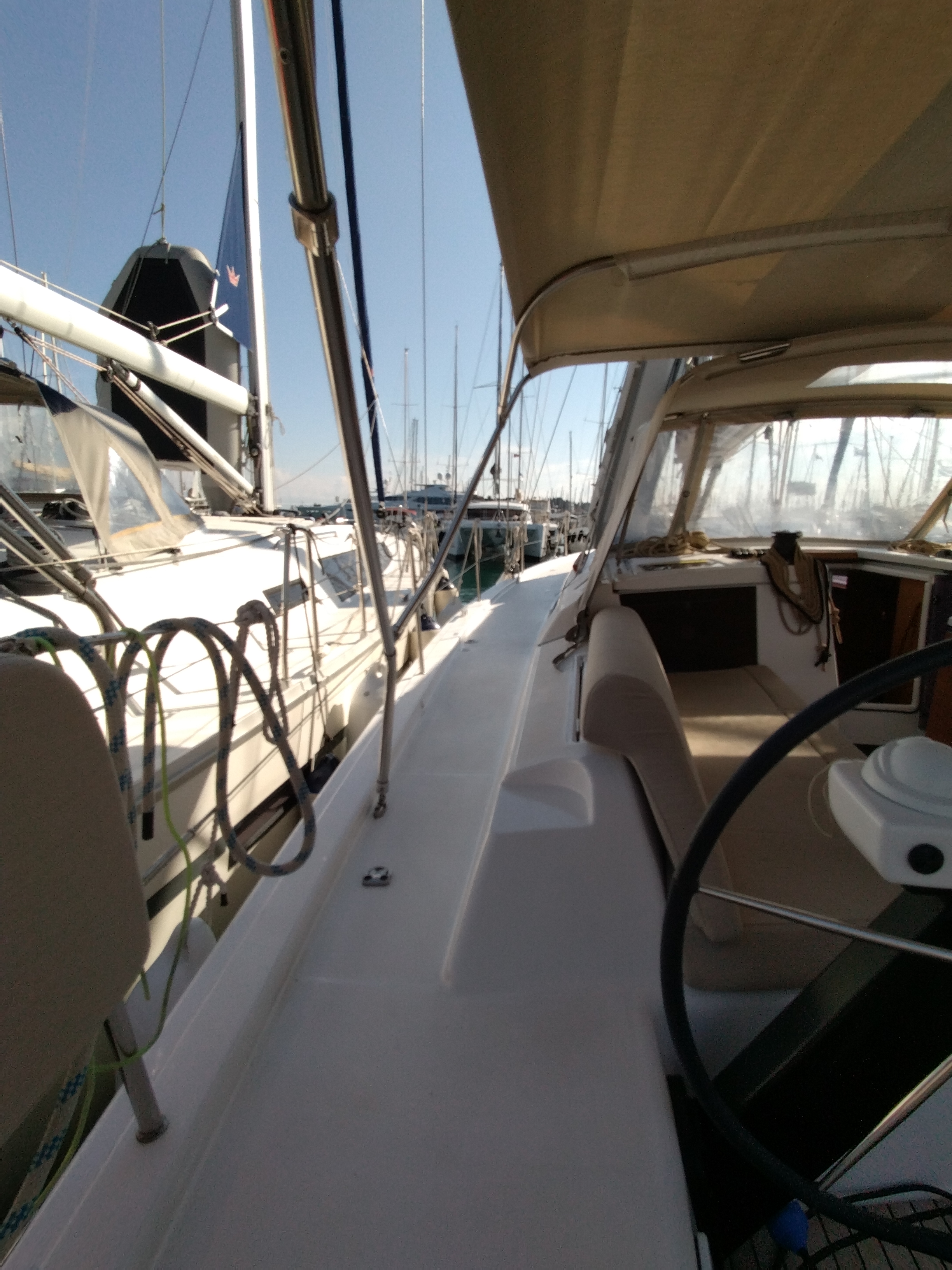 Photo #11 - Dufour 430 (Triumph) in Korfu - 14000