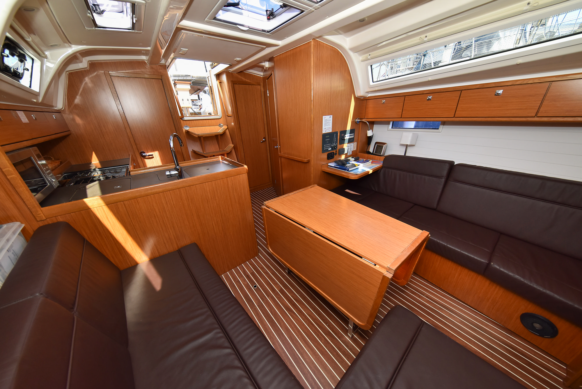 Photo #36 - Bavaria 37 (Viviana) en Zadar - 16432