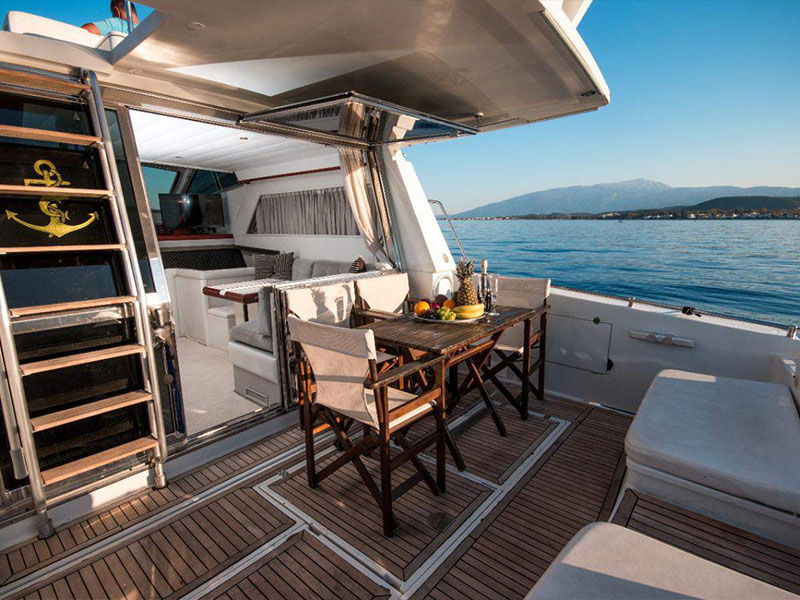Photo #8 - Ferreti 47 Flybridge (Ferretti 47) en Mykonos - 17445