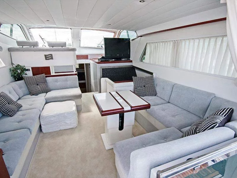 Ferreti 47 Flybridge (Ferretti 47) Interior image - 9