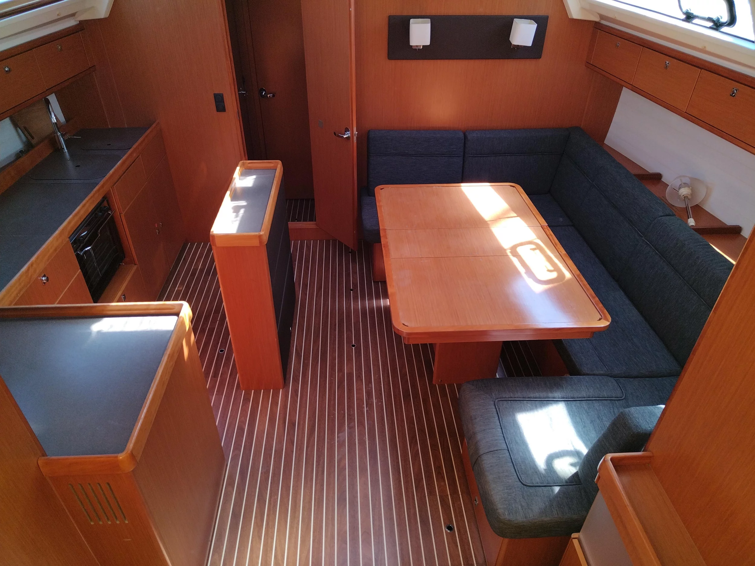 Bavaria Cruiser 46 (Mojito) Interior image - 30