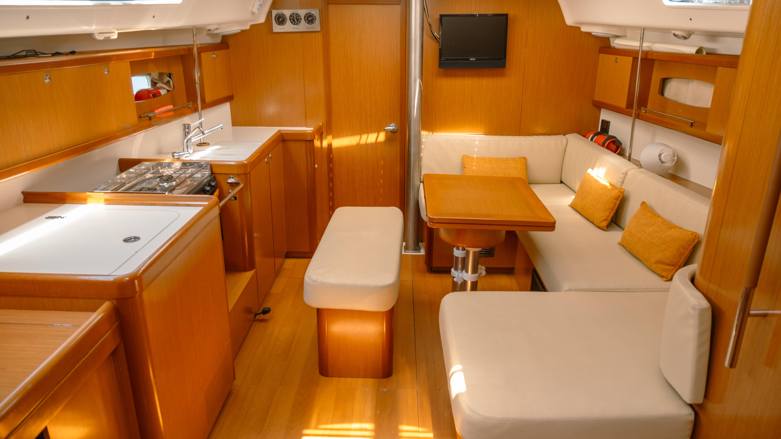 Photo #35 - Oceanis 40 (Safir) in Fethiye - 61305