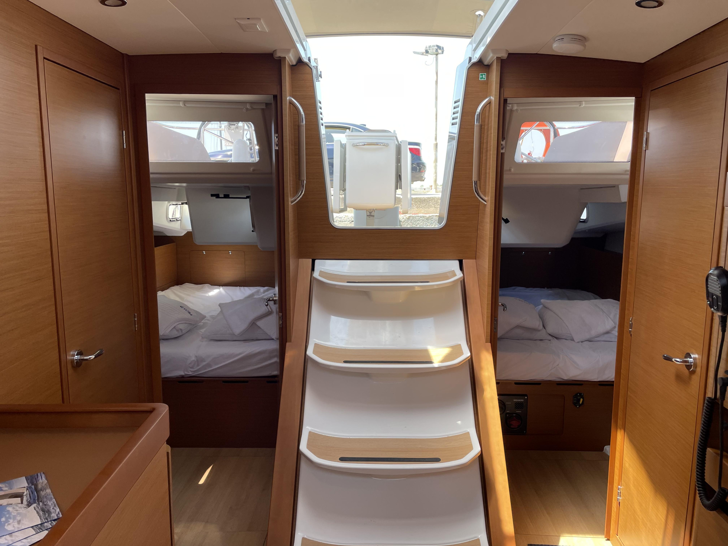 Photo #10 - Sun Odyssey 490 (Electra) in Volos - 16749