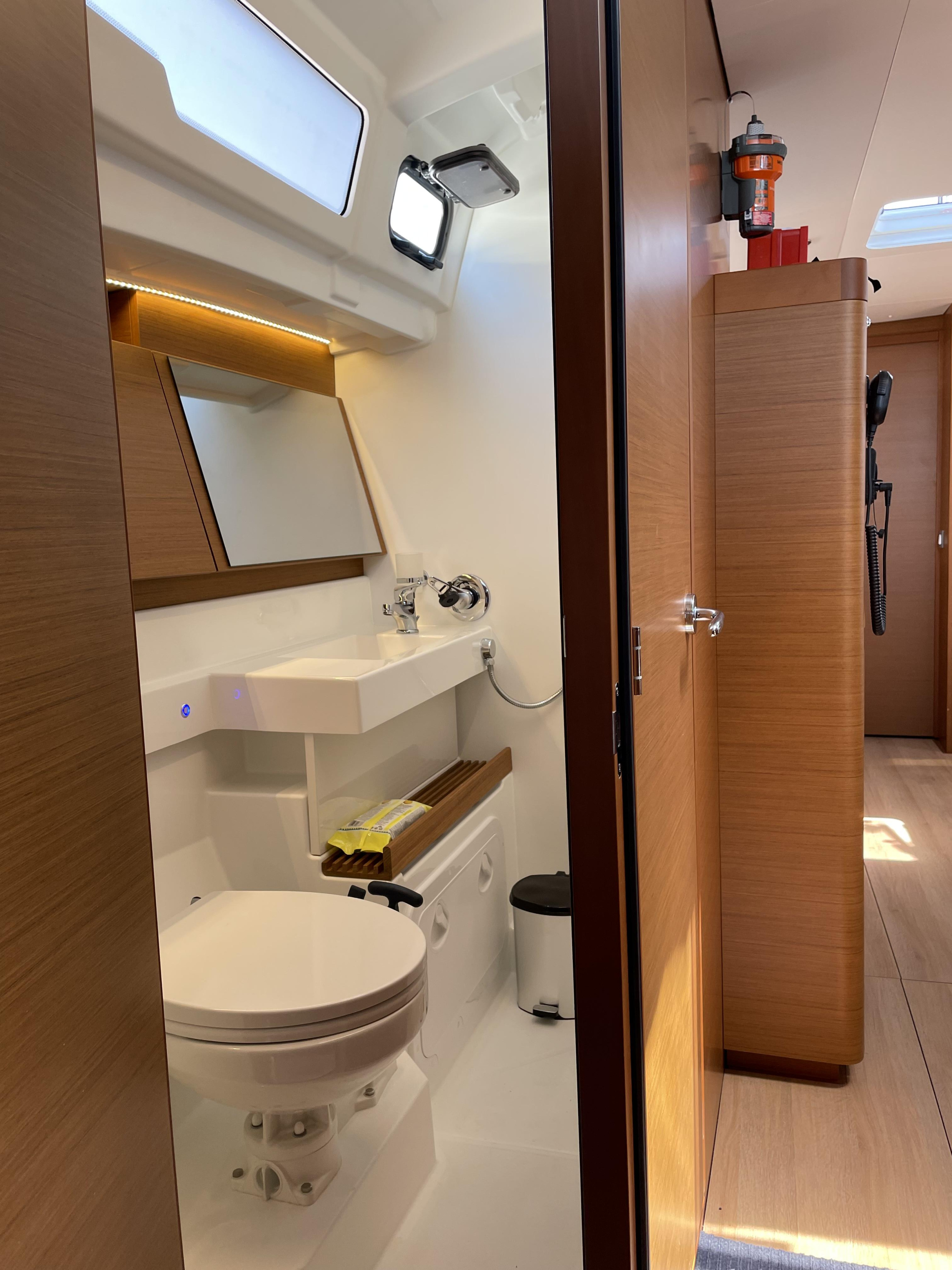 Photo #12 - Sun Odyssey 490 (Electra) in Volos - 16749