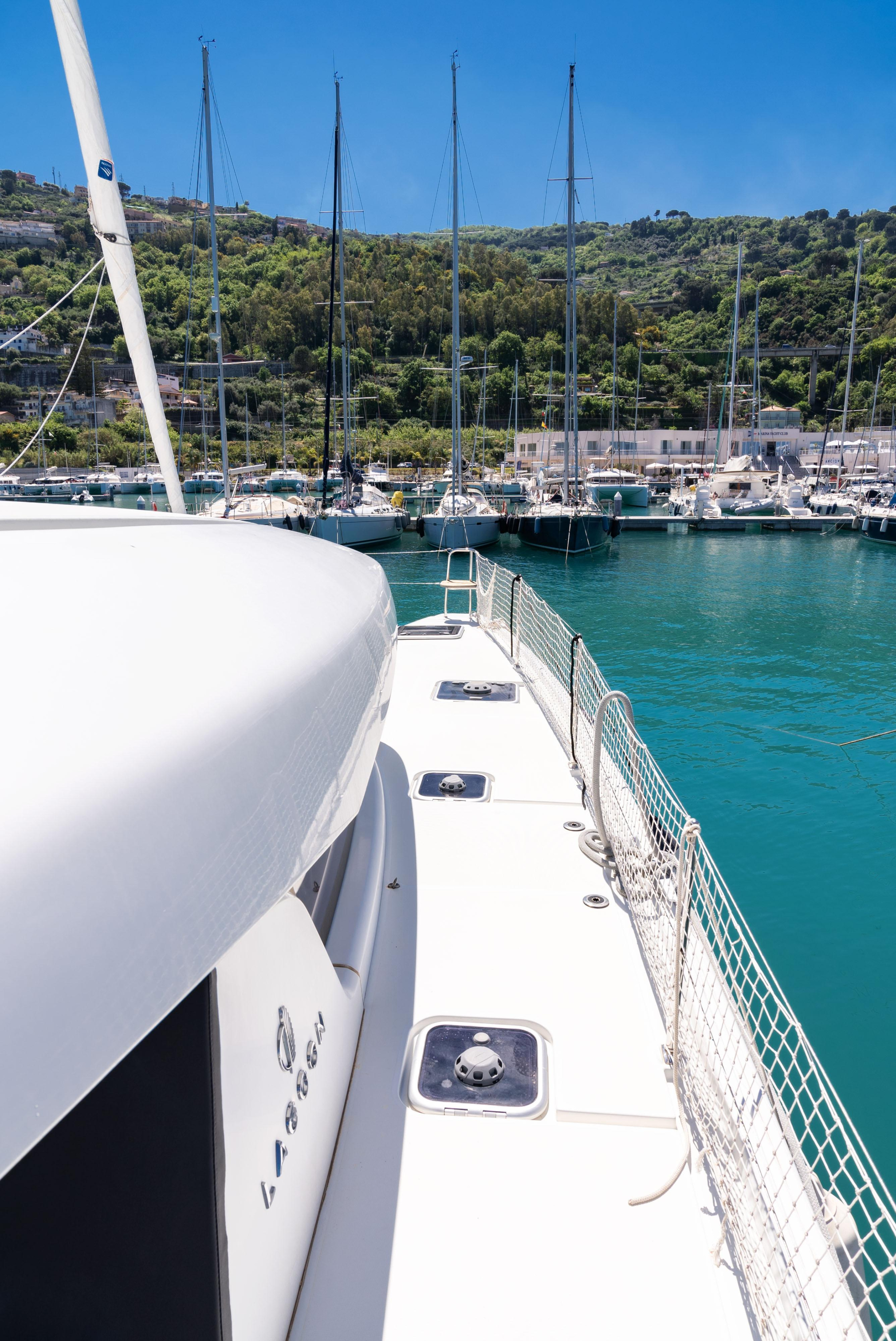 Photo #24 - Lagoon 42 (SHARANDA) in Capo d'Orlando - 12834