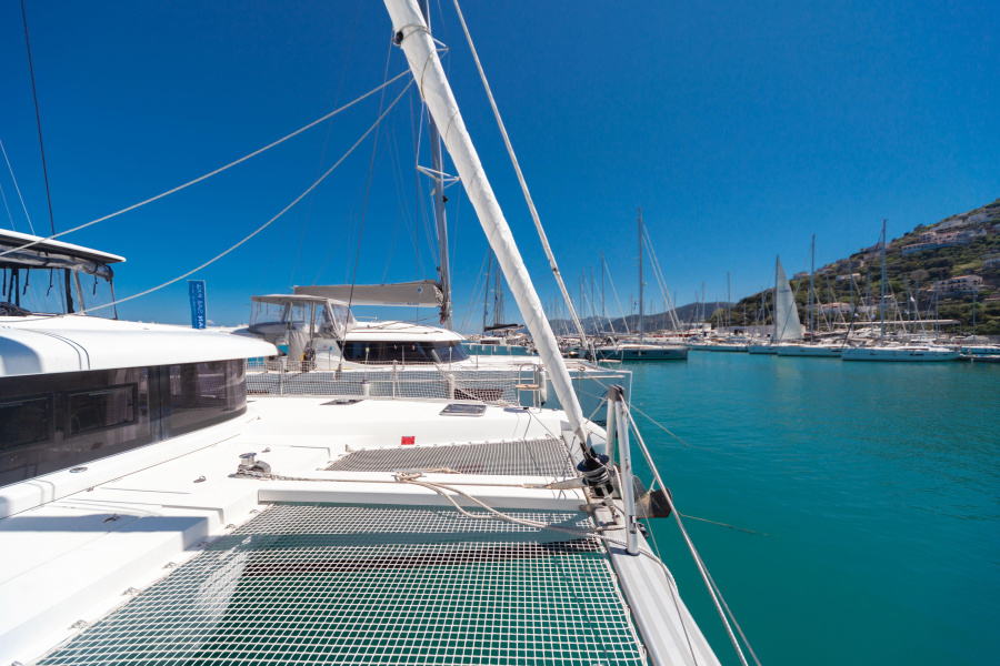Photo #31 - Lagoon 42 (Frangy) in Capo d'Orlando - 12652