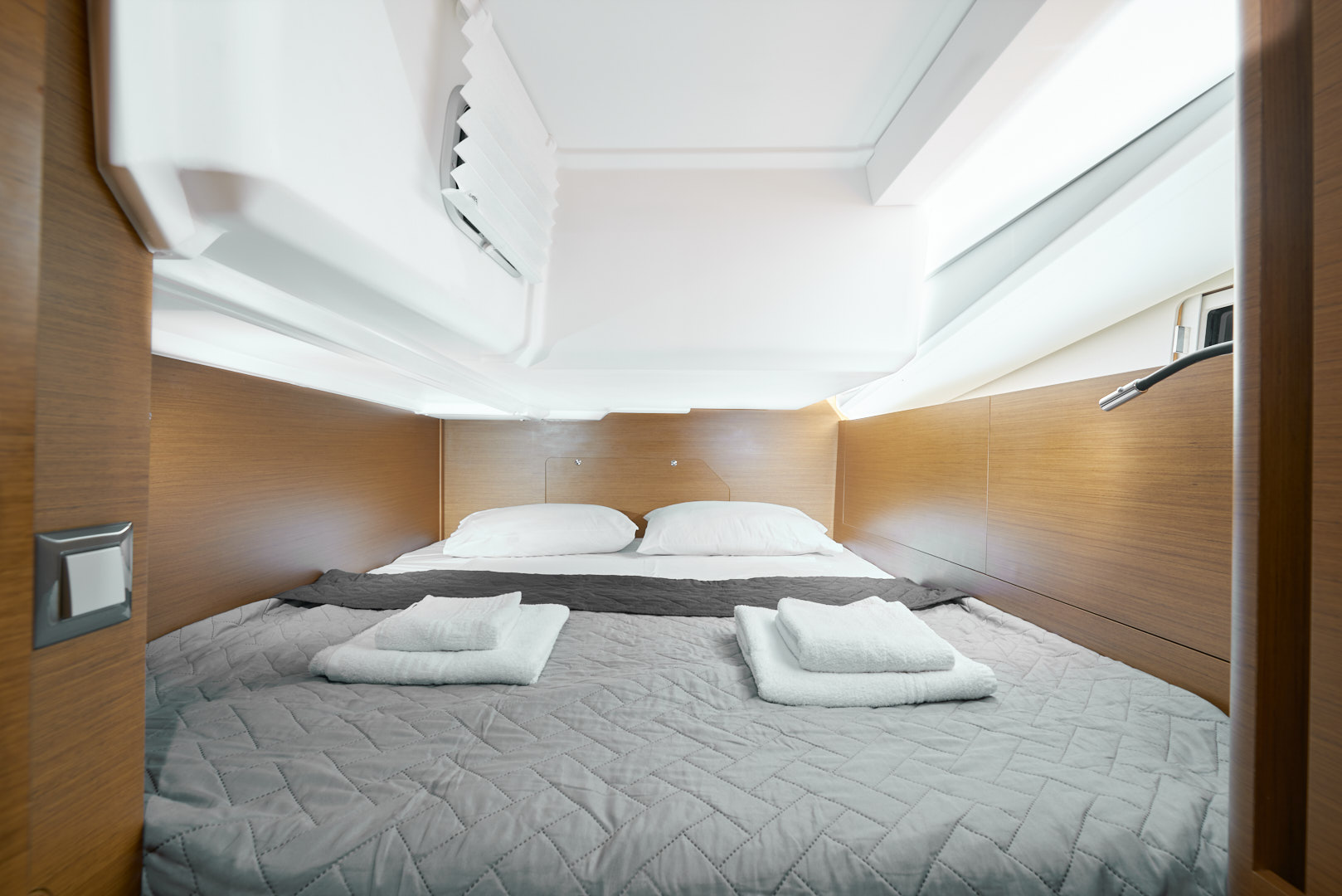 Photo #20 - Sun Odyssey 440 (Nymeria | Water-maker, Solar Panel, Teak Cockpit) en Atenas - 13069
