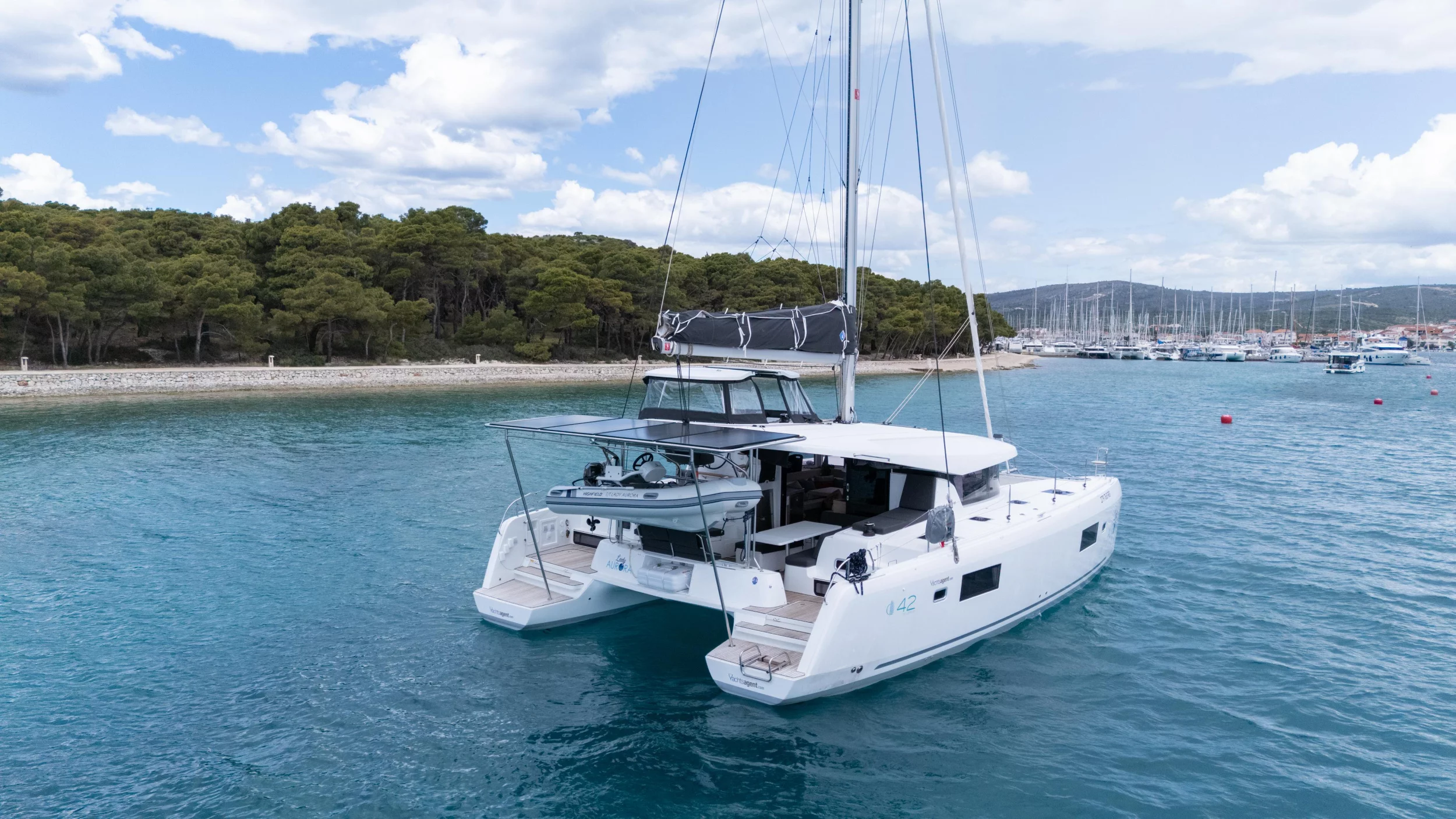 Lagoon 42 Millenium (LADY AURORA)  - 12
