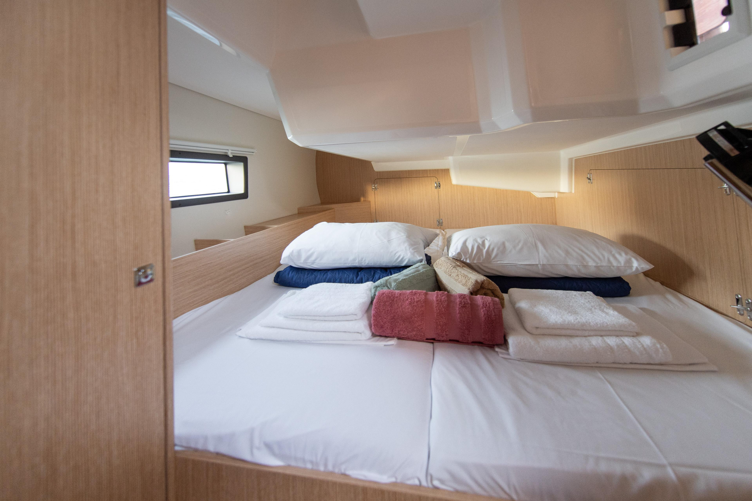 Photo #17 - Bavaria C42 (Karpouzi |, Bow Thruster, Full teak deck) in Preveza - 13468