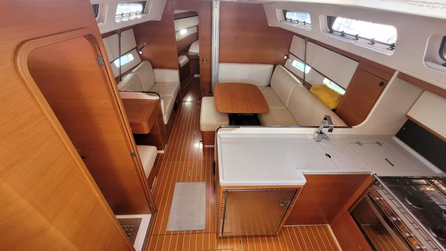 Italia Yachts 13.98 (Papillon)  - 1