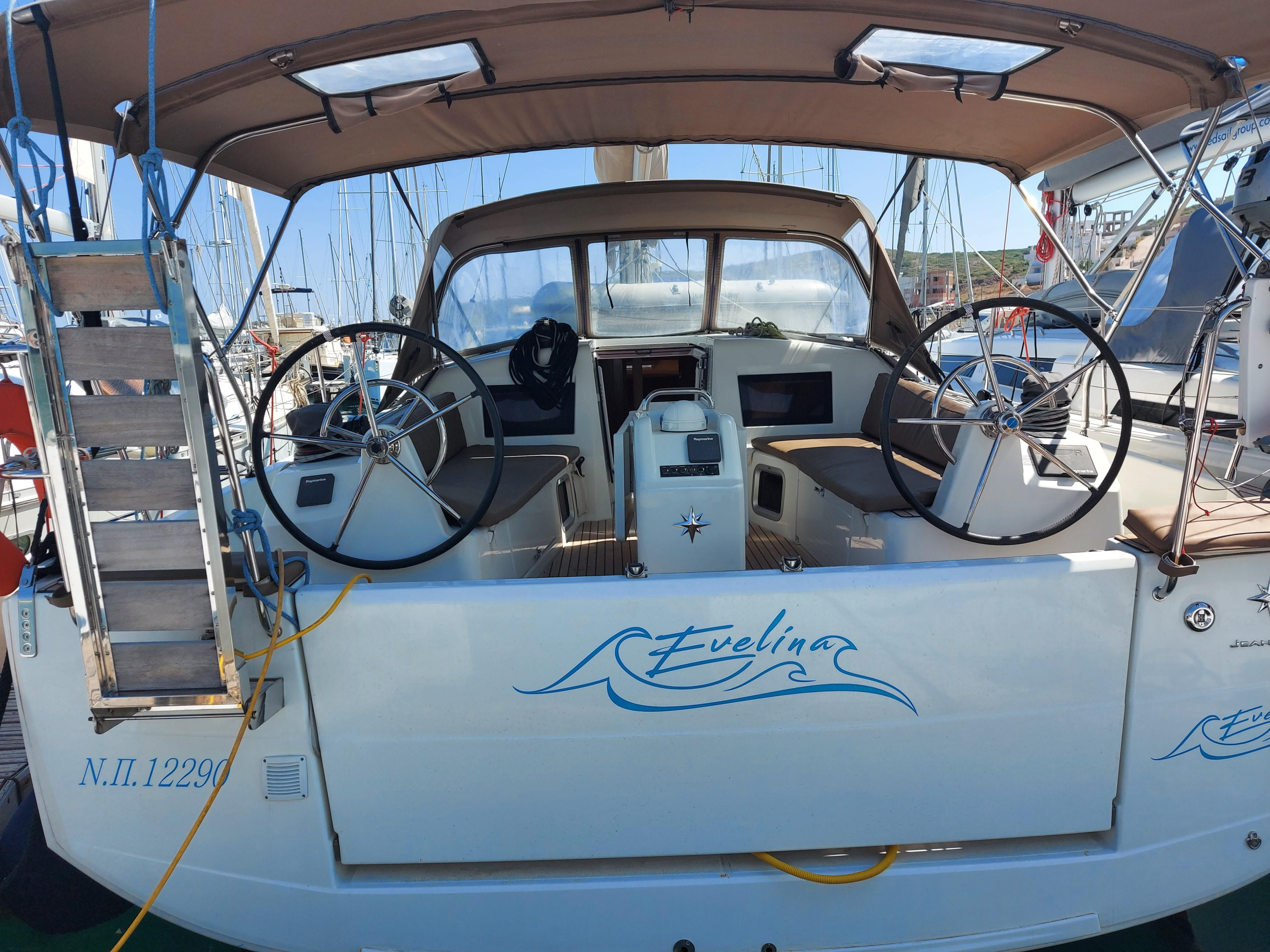 Photo #11 - Sun Odyssey 410 (Evelina) in Lavrion - 15591