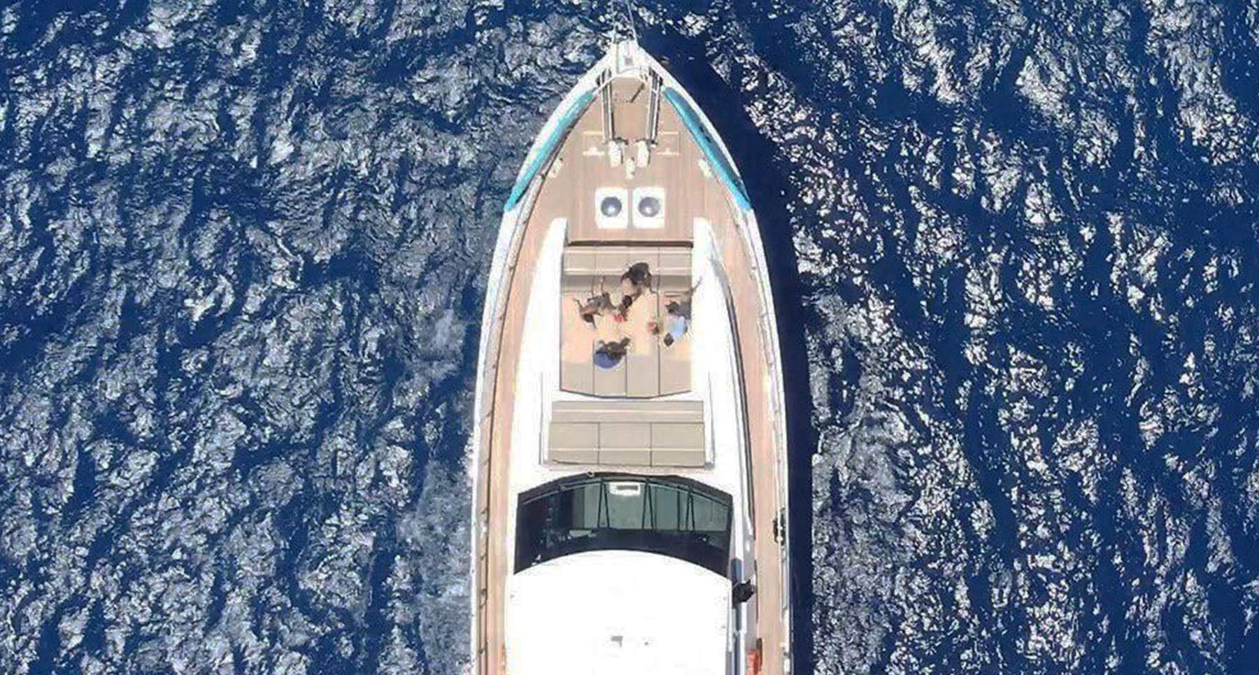 Photo #2 - Techomarin 95ft (Lady Mirto) en Mykonos - 17769