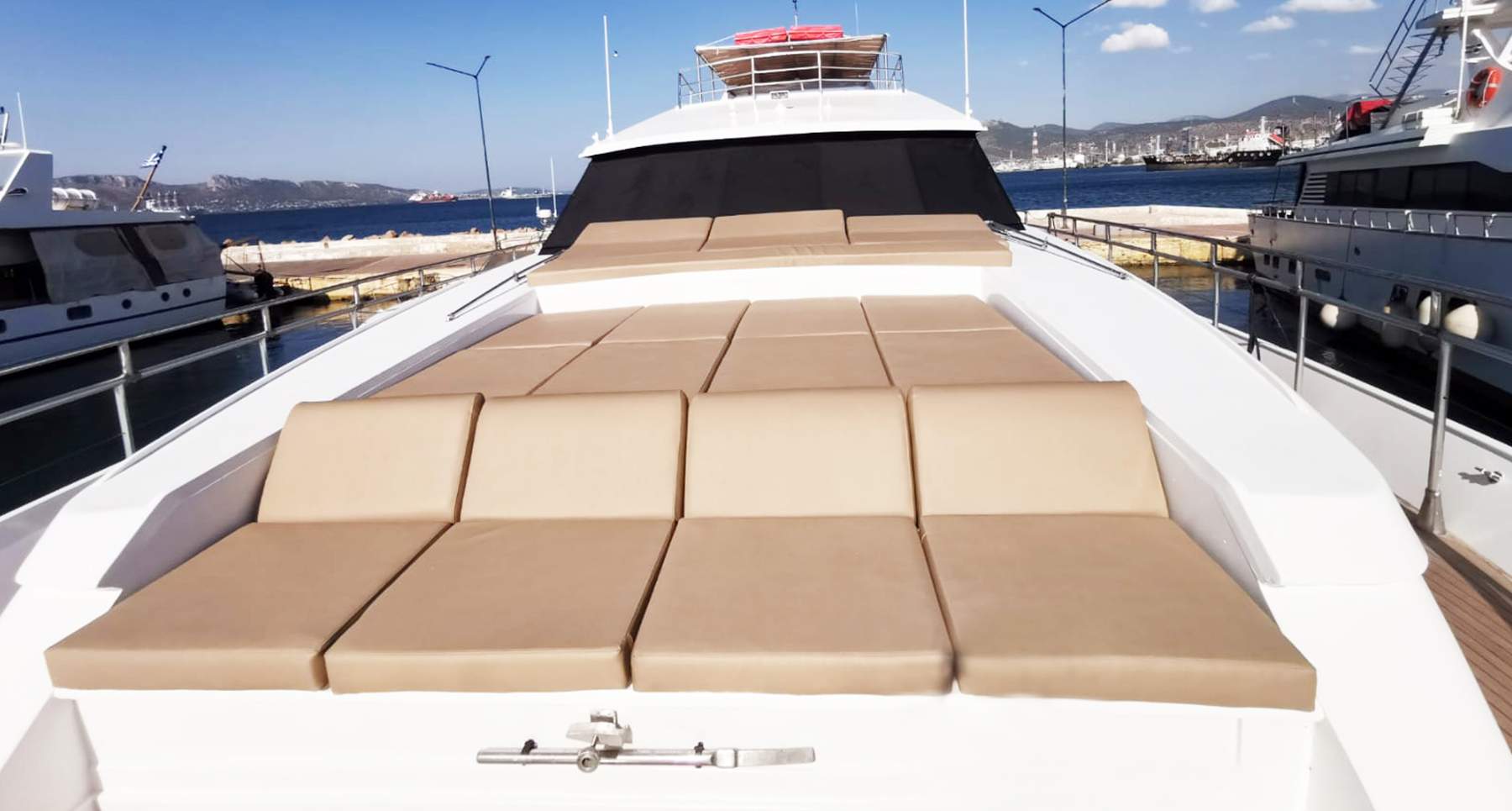 Photo #7 - Techomarin 95ft (Lady Mirto) en Mykonos - 17769