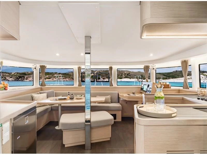 Lagoon 42 (Owners version) (Synchronicity) Interior image - 2