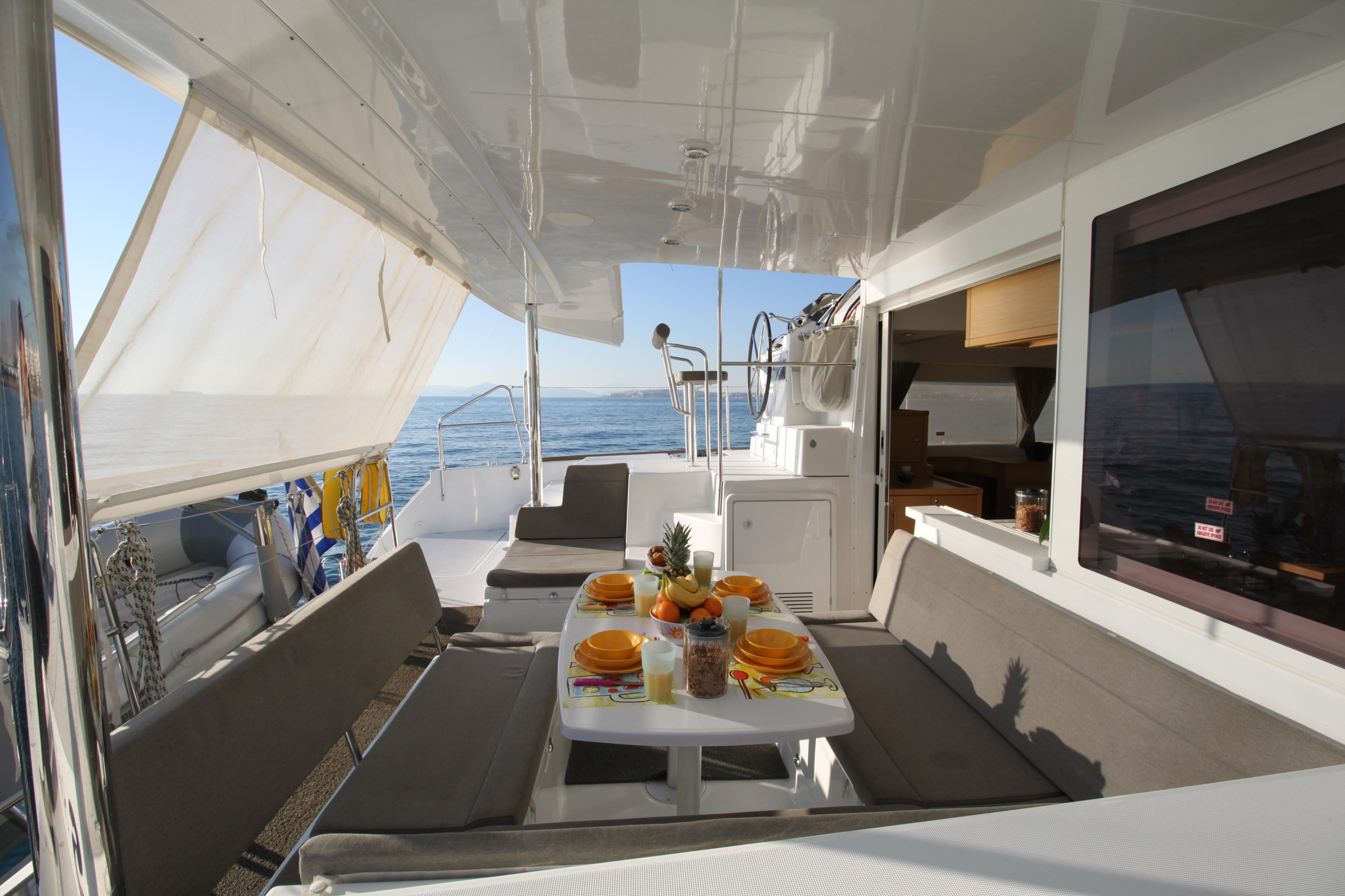 Photo #8 - Lagoon 400 S2 (Sailing Blue 4 - Refit 2021) in Athen - 8651