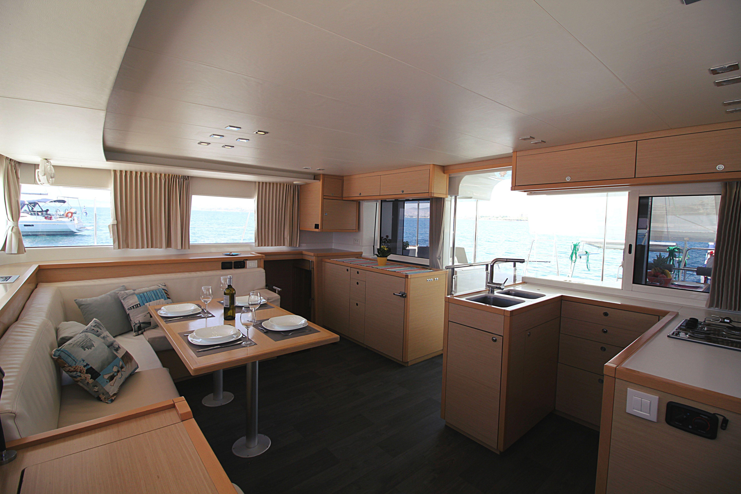Photo #9 - Lagoon 450 (Baccarat - ( - - Refit 2021)) in Athens - 17272