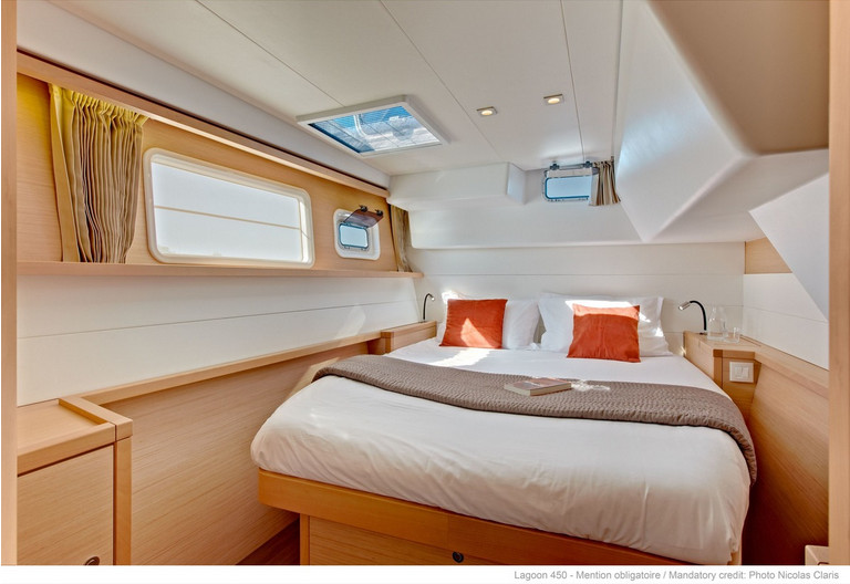 Photo #10 - Lagoon 450 (Baccarat - ( - - Refit 2021)) in Athens - 17272