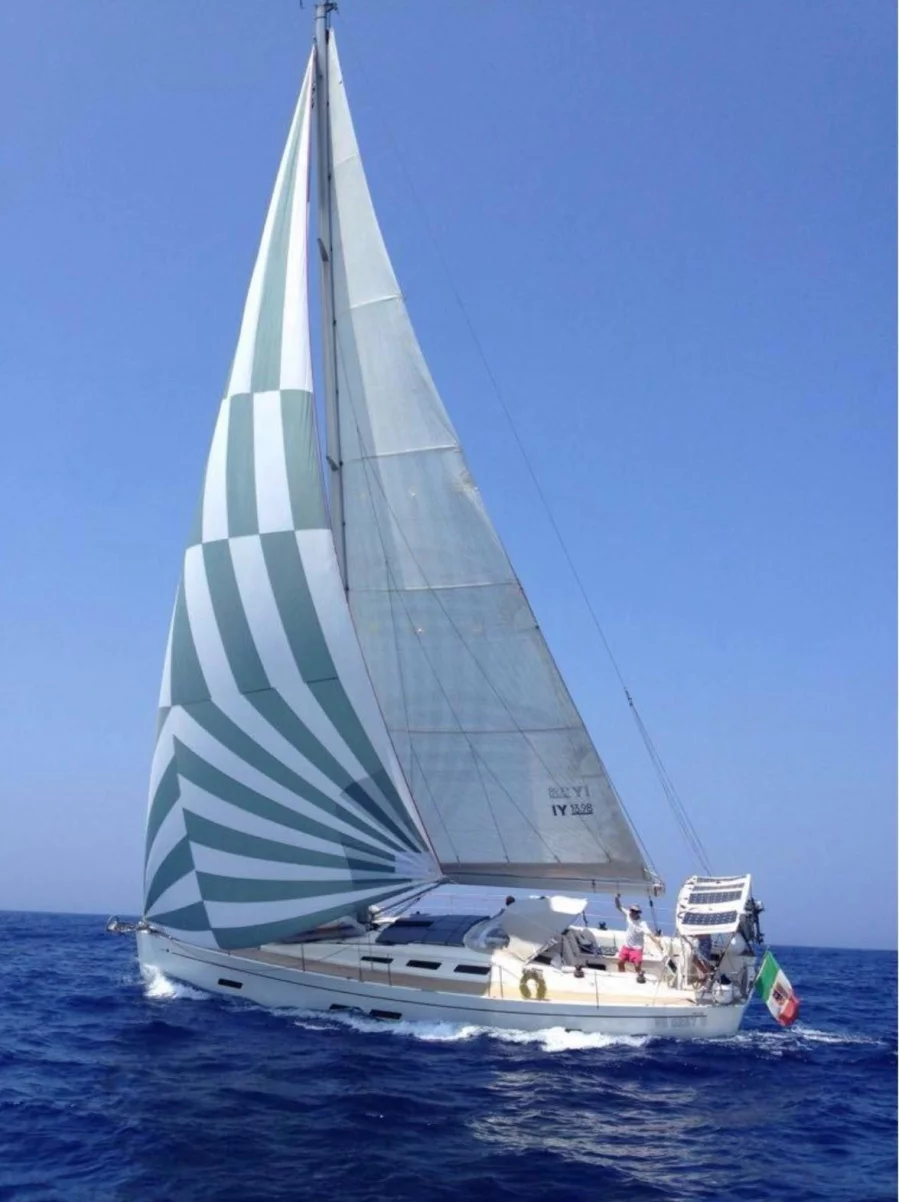 Italia Yachts 13.98 (Papillon)  - 7