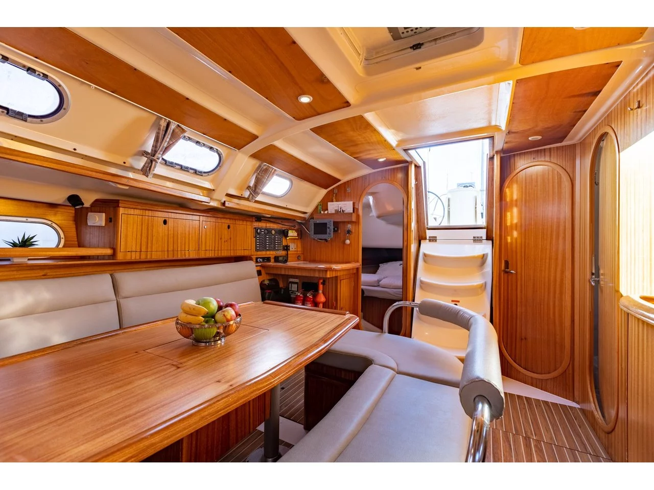 Gib Sea 43 (AMUN RE) Interior image - 1