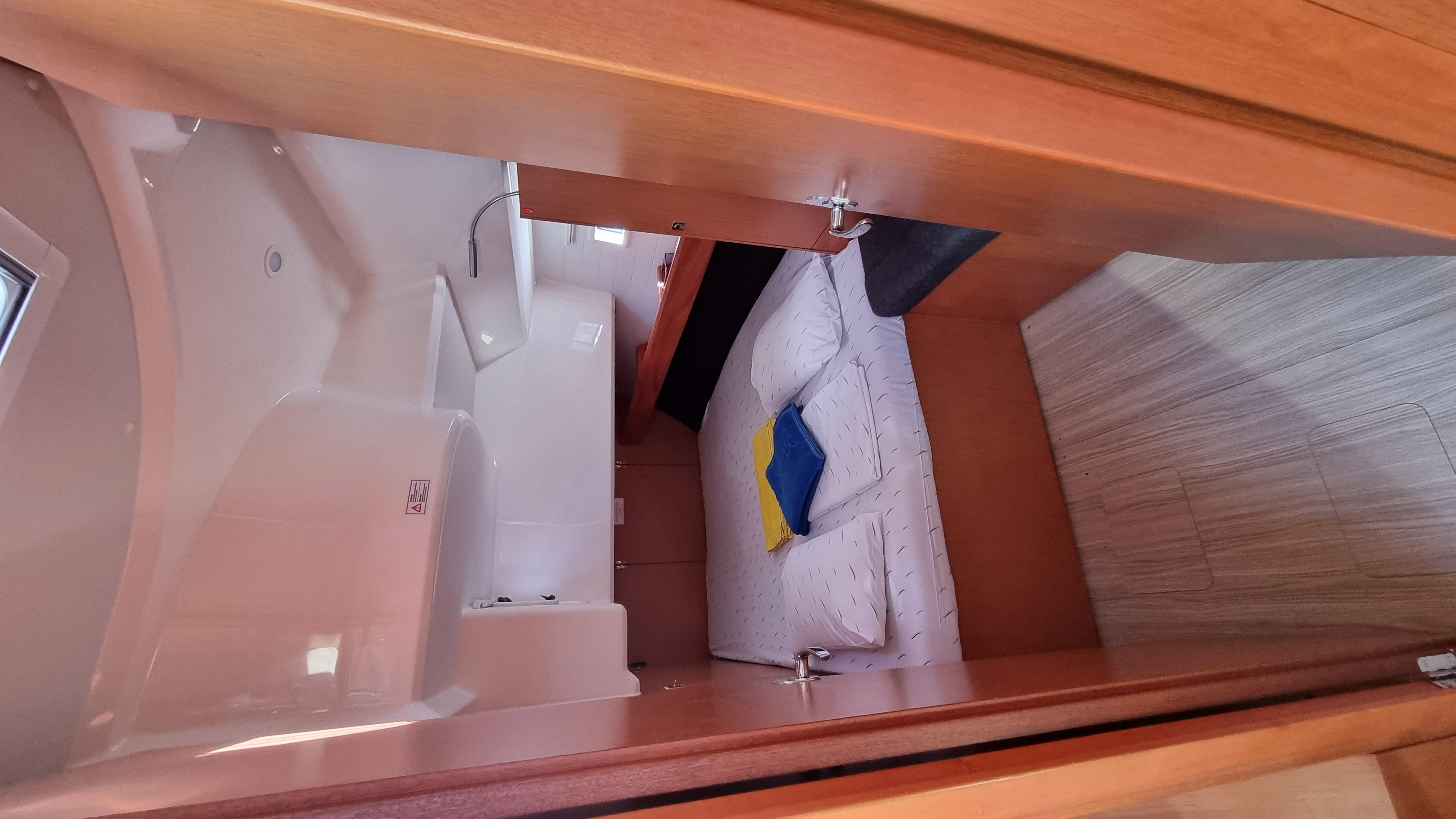 Photo #9 - Bavaria Cruiser 46 (Spring Dolphin) en Trogir - 15381