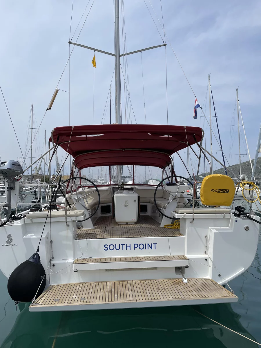 Oceanis 51.1 (South Point)  - 16