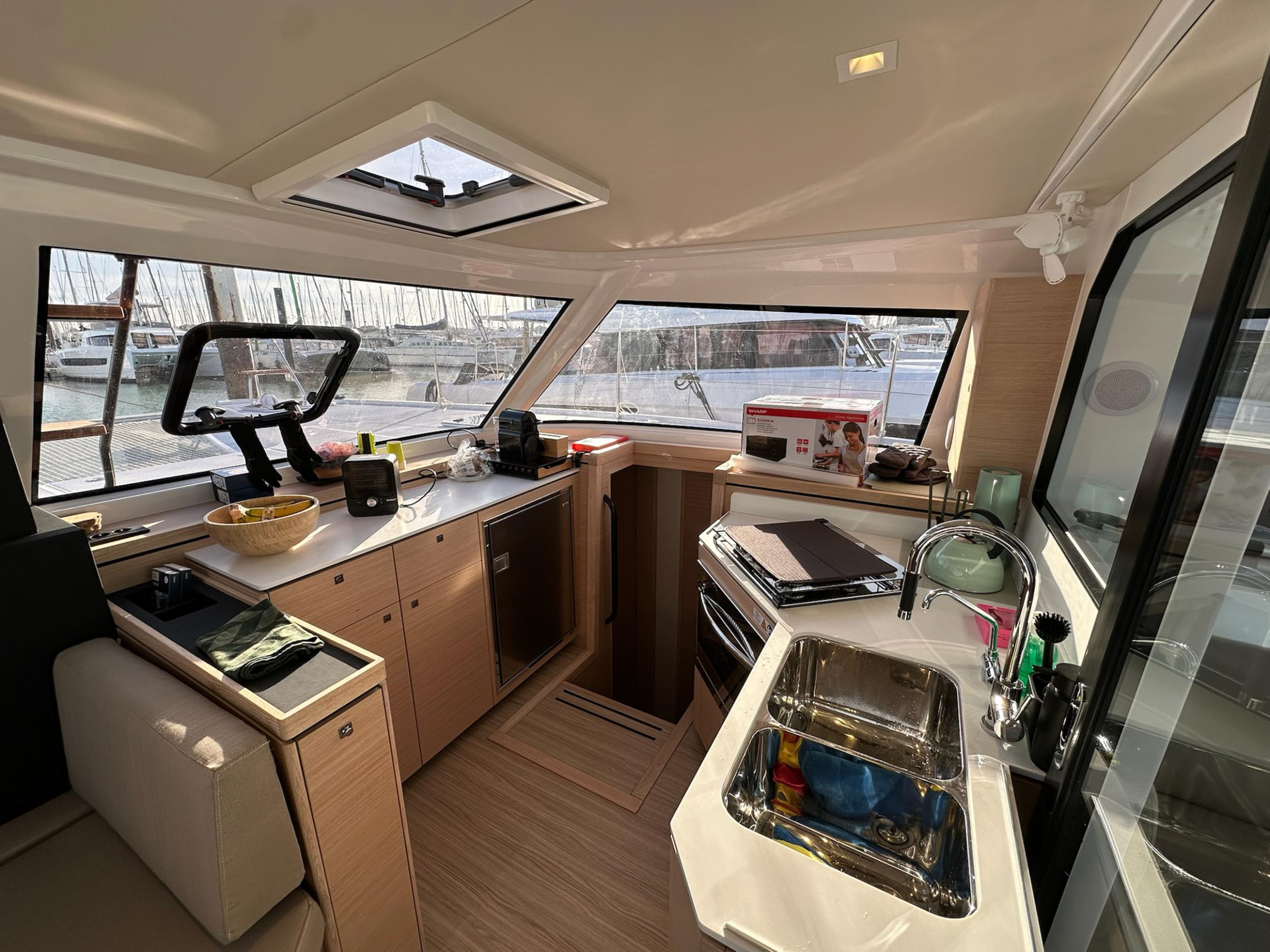 Photo #10 - Nautitech 40 Open (Motus) in Krk - 23146