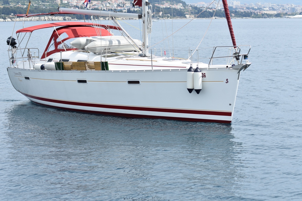 Photo #12 - Oceanis 393 Clipper (Škuribanda (refitted 2023)) en Split - 10906