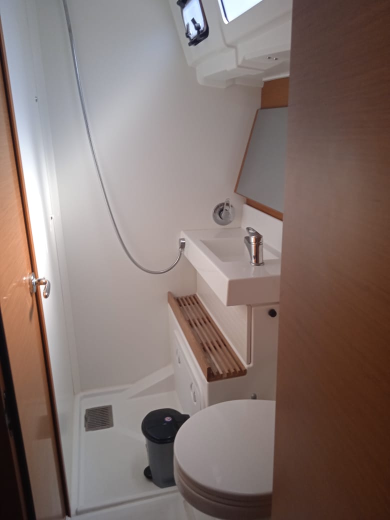Photo #8 - Sun Odyssey 490 (Anna smile) en Rodas - 15676