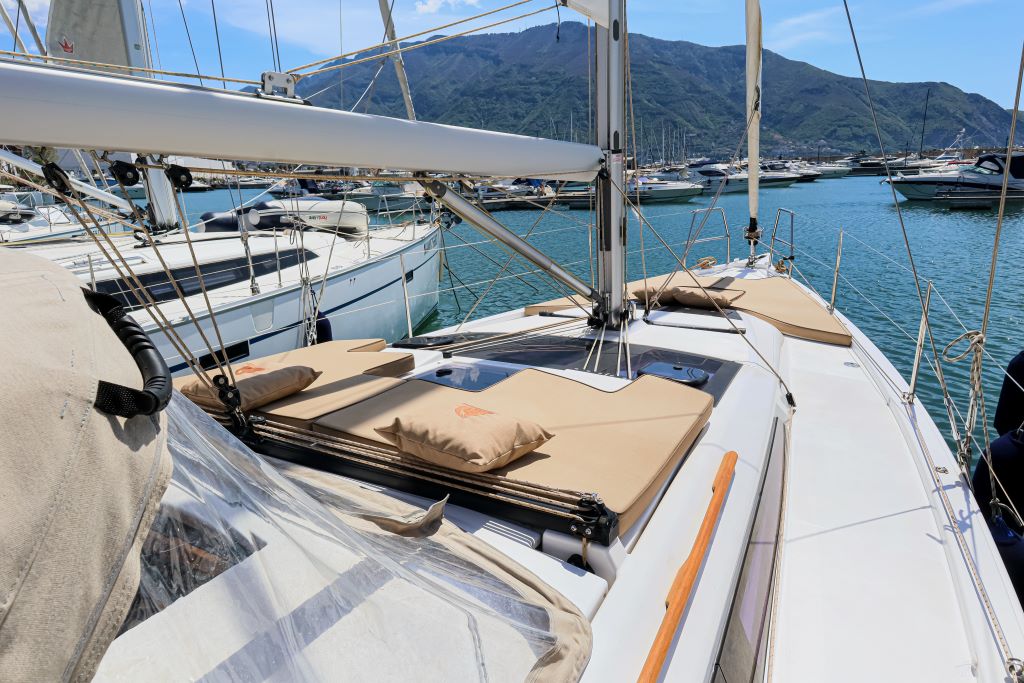 Photo #4 - Dufour 390 Grand Large (Shibumi) in Castellammare di Stabia - 14494