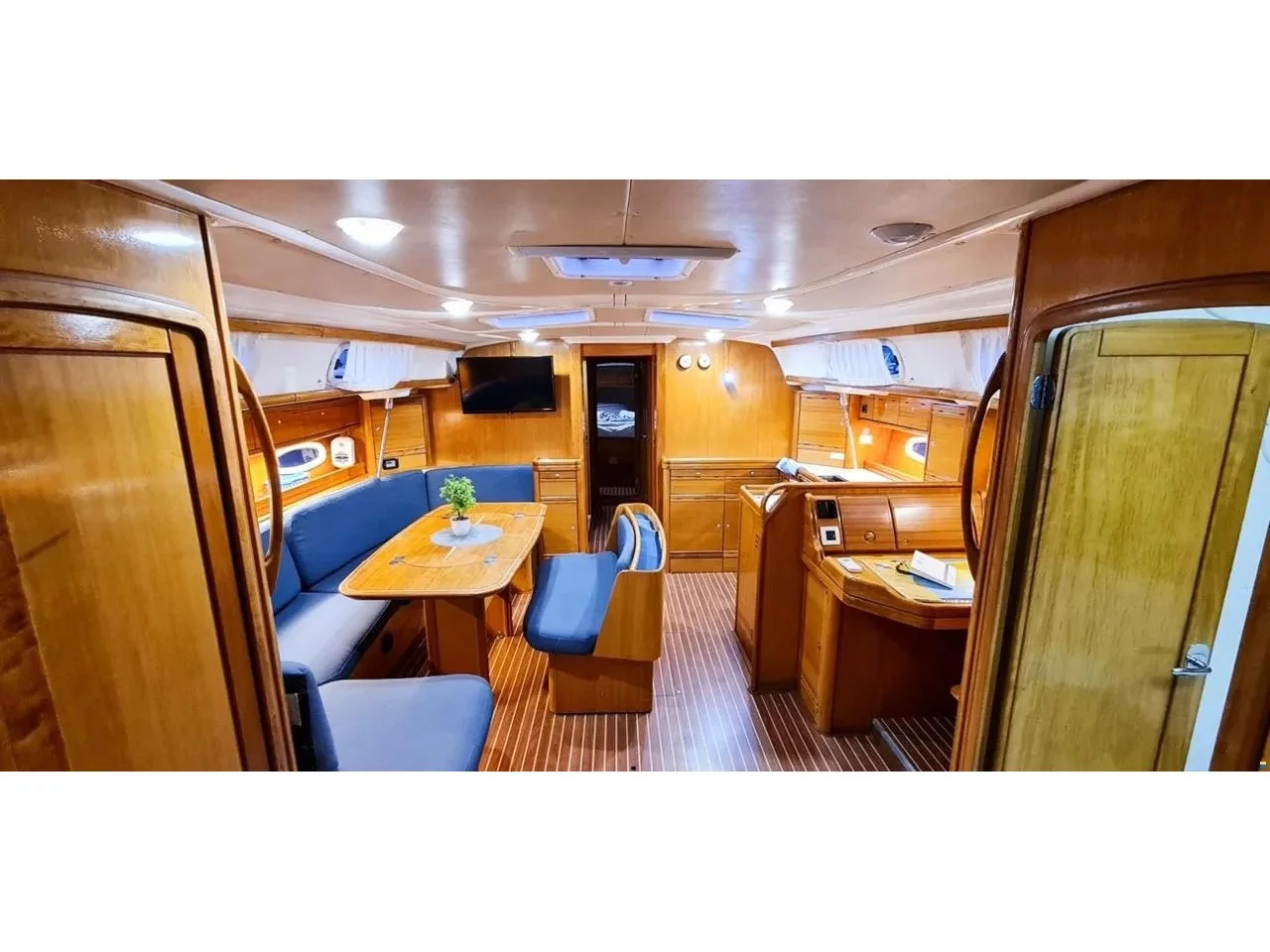 Bavaria 50 (Paolo) Interior image - 1