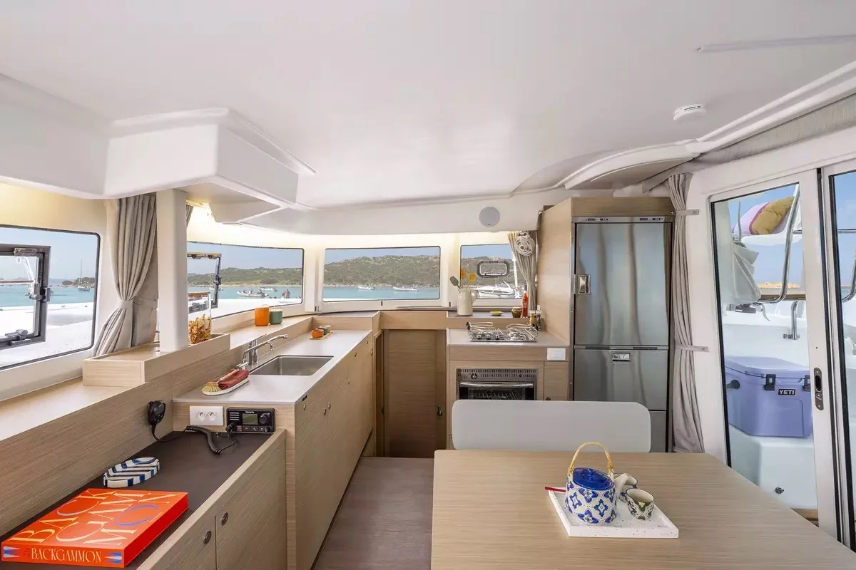 Lagoon 38 (Blue Willi)  - 9