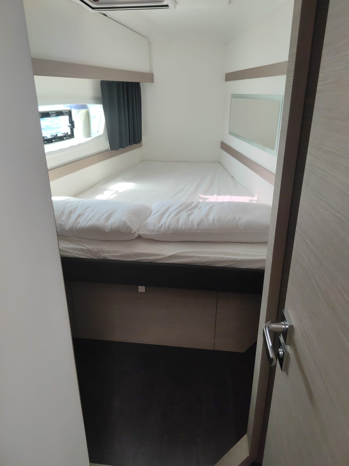 Photo #27 - Fountaine Pajot Isla 40 (Wm-Ac in dinette-Gen-Sol.Pan) (Isla) in Castellamare del Golfo - 16320