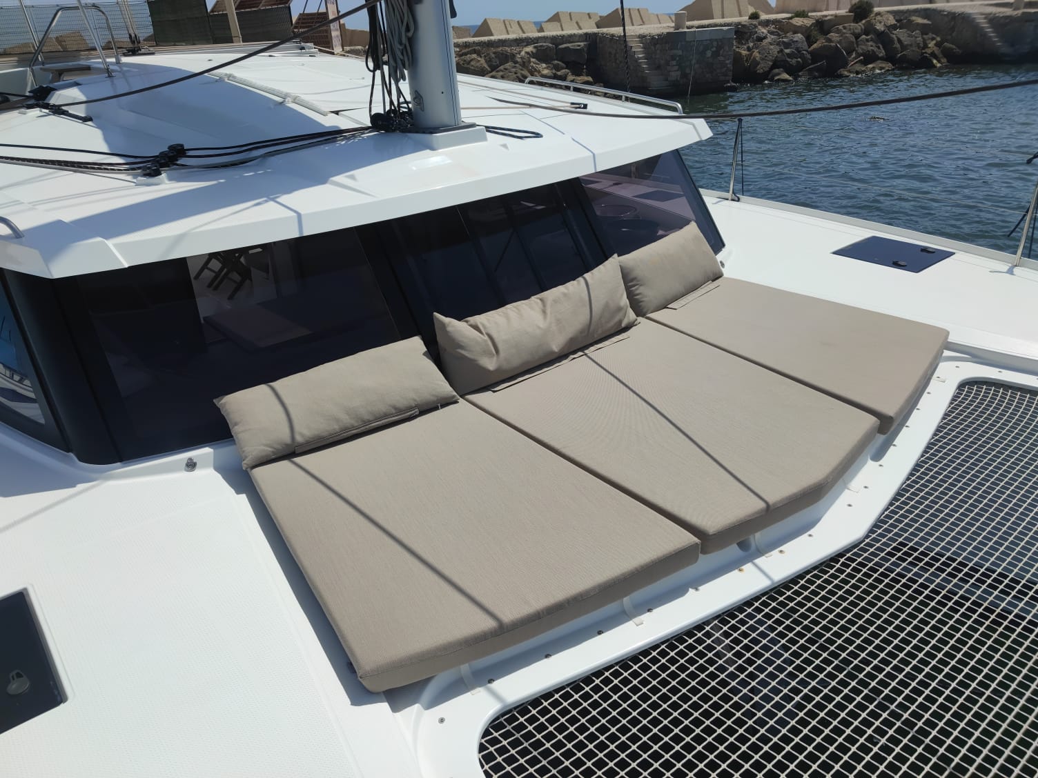Photo #17 - Fountaine Pajot Isla 40 (Wm-Ac in dinette-Gen-Sol.Pan) (Isla) in Castellamare del Golfo - 16320