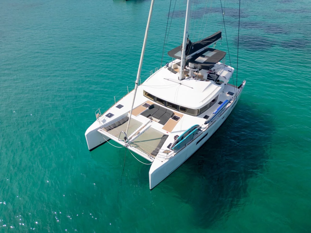 Lagoon 52F (5 cab) (Big Mama (AC, WM, , Inverter, Tender Lift))  - 3
