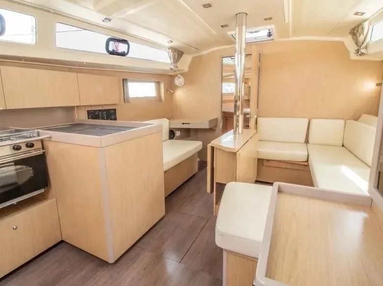 Oceanis 41.1 (Kos) Interior image - 2