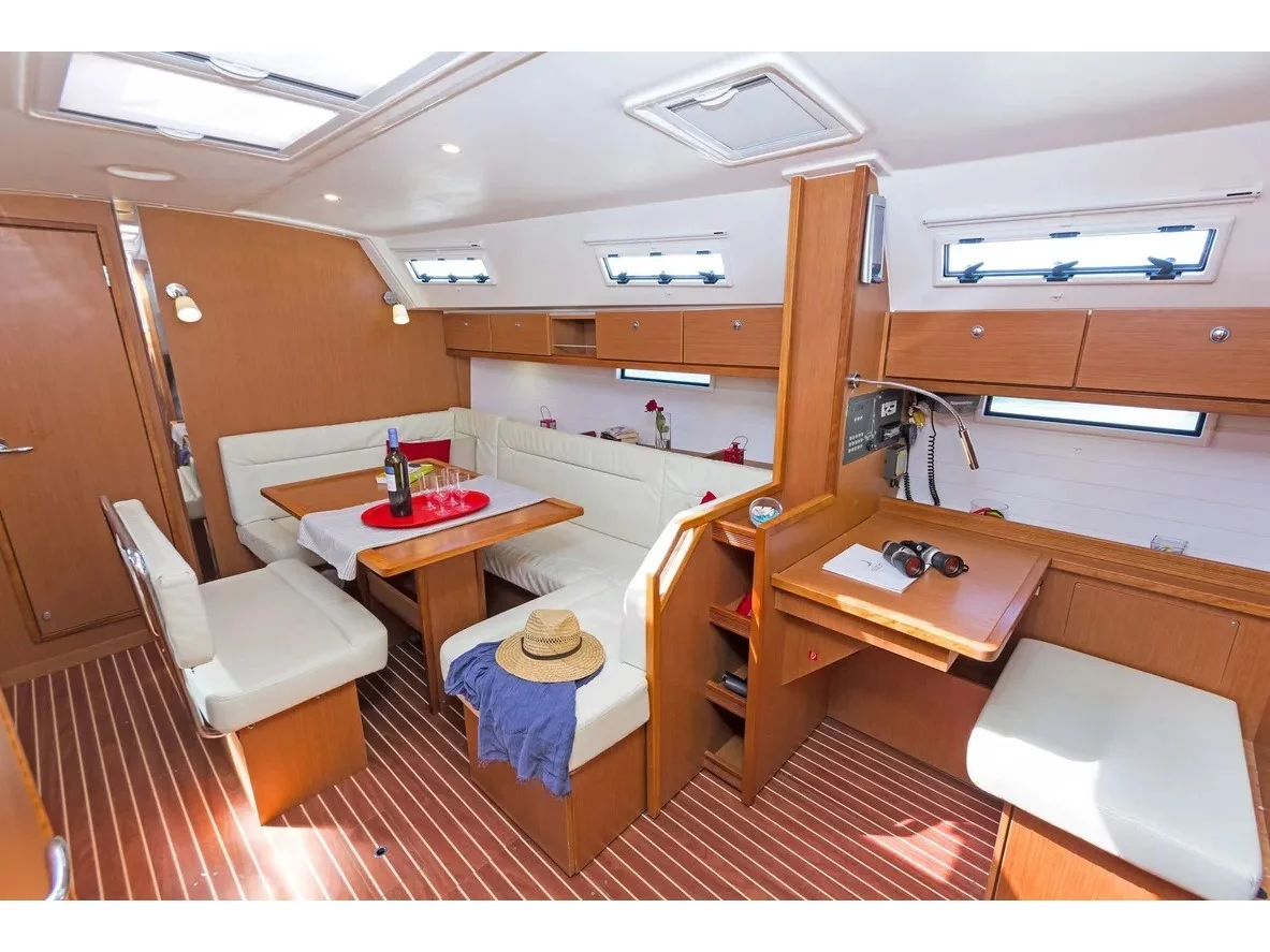 Bavaria 40 (Vlassis) Interior image - 1