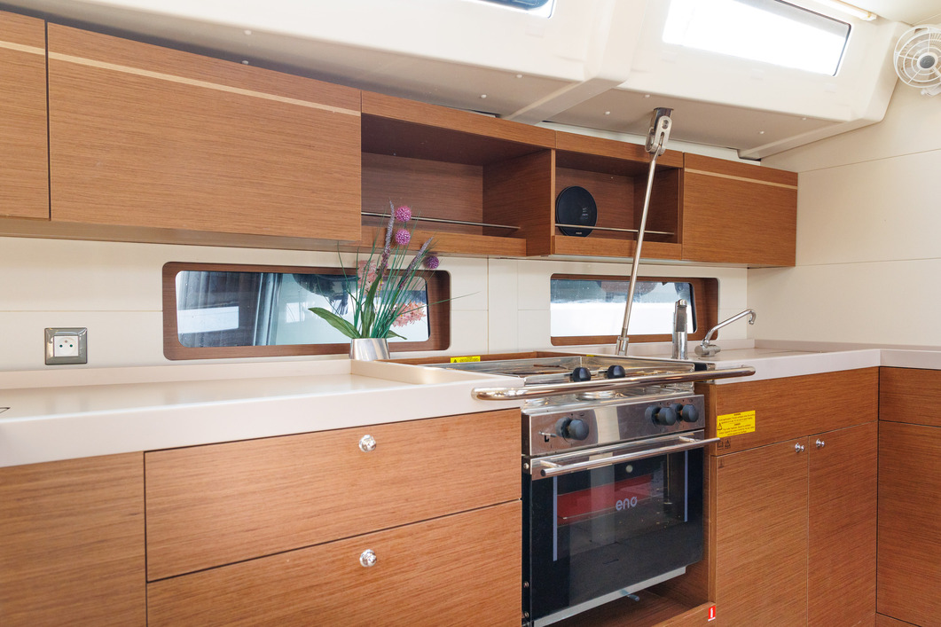 Photo #6 - Oceanis 46.1 (Solon) in Athen - 17015