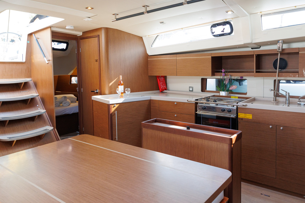 Photo #17 - Oceanis 46.1 (Solon) in Athen - 17015
